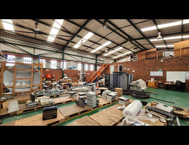 330M² WAREHOUSE TO LET IN SEBENZA